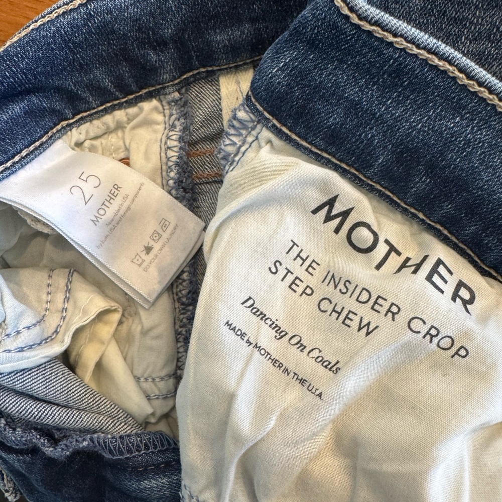 MOTHER The Insider Crop Step Chew Jeans 25 Dancing On Coals - Picture 4 of 4